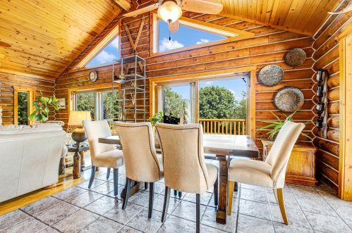 2717 Beaumont Ave, Waterford WI  53185-4933 exterior