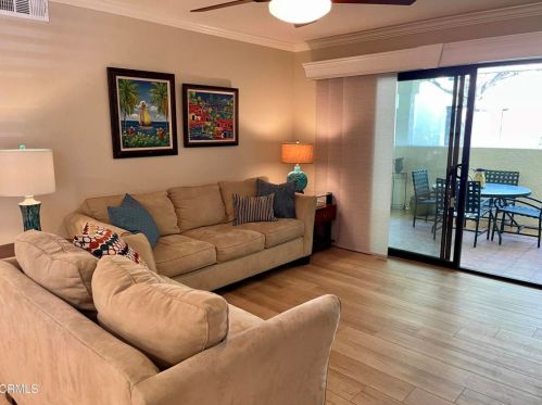 2043 Majorca Dr, Oxnard CA exterior