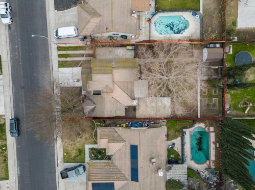 15530 Lottie Way, Lathrop CA  95330-9475 exterior