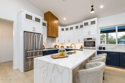 4039 Avalon Dr, Phoenix AZ  85018-7105 exterior