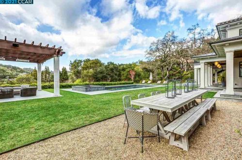 519 Miner Rd, Orinda CA  94563-1426 exterior