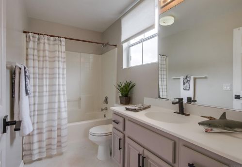 3147 Via Puerta, Carlsbad CA  92009-6081 exterior