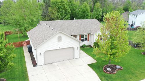 108 Green Ash Ln, Watertown, WI 53094-5601