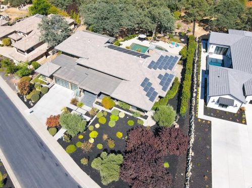 2913 Capetanios Dr, Folsom CA  95762-4606 exterior