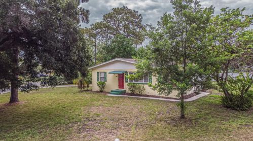 5995 59th Way, Saint Petersburg FL  33709-1833 exterior