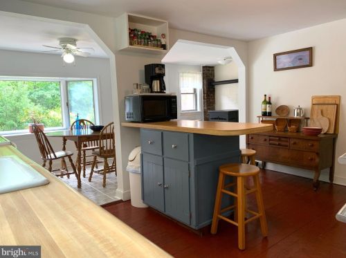1306 Bridgeton Hill Rd, Upper Black Eddy, PA 18972-9725