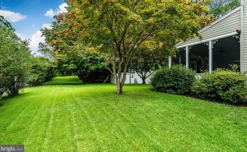 1740 Calamia Dr, Norristown, PA 19401-3148