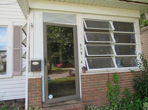 315 Boston St, Sugar Grove Lake, OH 44833-2507
