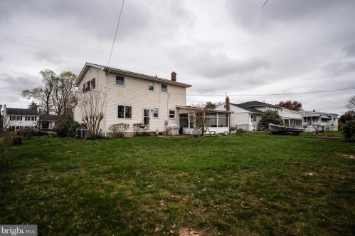 906 Westview Ter, Dover, DE 19904-6810