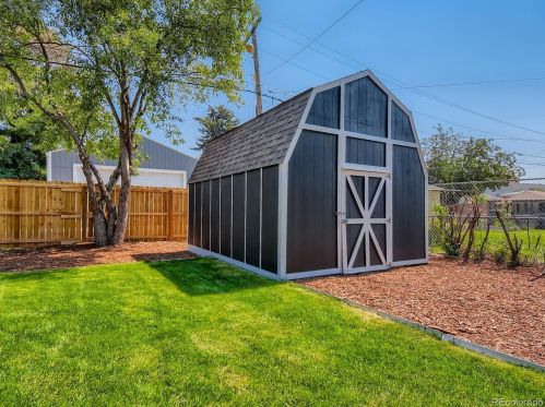 2220 Olive St, Denver CO  80207-4054 exterior