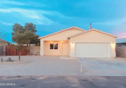 32011 Palo Verde St, Wittmann, AZ 85361-9480