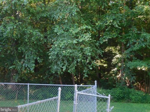 1430 Woodmill Dr, Dover DE  19904-8206 exterior