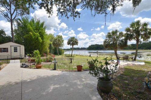 2153 Brewster Dr, Deltona, FL 32738-2310