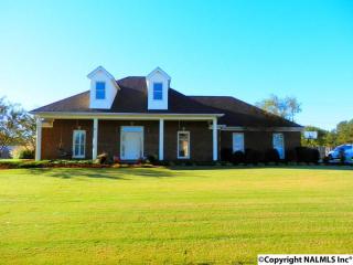 36 Braxton Ct, Decatur, AL 35603-3769