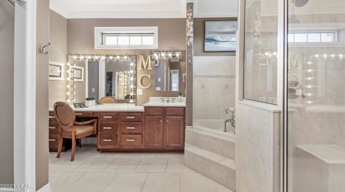 1724 40th Pl, Lynn Haven FL  32444-5304 exterior