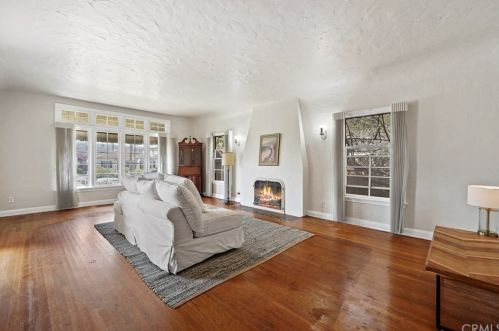 209 Avenue, Redondo Beach, CA 90277-5088