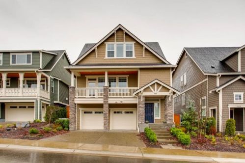 5601 9 St, Seattle WA  98057-3922 exterior