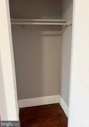 565 Pershing Ave, Lancaster PA  17602-4369 exterior