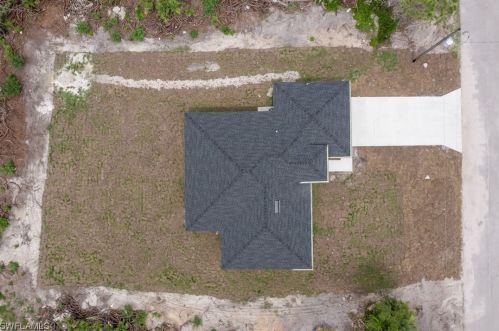 722 Ashland St, Lehigh Acres FL 33974-4741 exterior