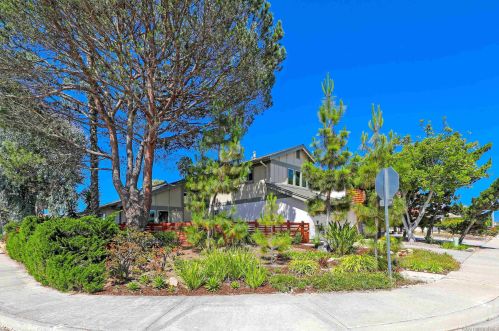 7695 Jade Coast Rd, San Diego, CA 92126-3553