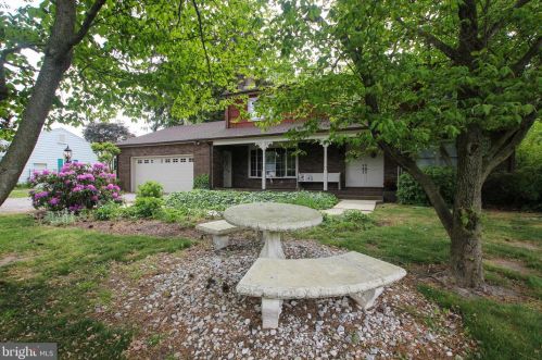 606 Woodmere Rd, Slaughter Beach, DE 19963-3011
