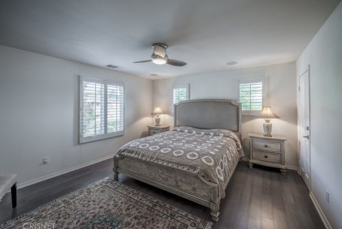 28474 Camino Del Arte Dr, Santa Clarita CA  91354-3094 exterior