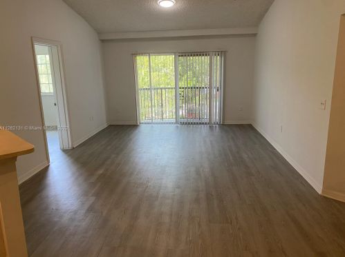 4159 Haverhill Rd, West Palm Beach, FL 33417-7409