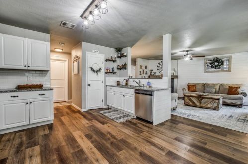 7704 Settlement Dr, Denton TX  76210-7119 exterior