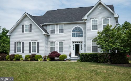 328 Meadow Glen Dr, Bear, DE 19701-3378