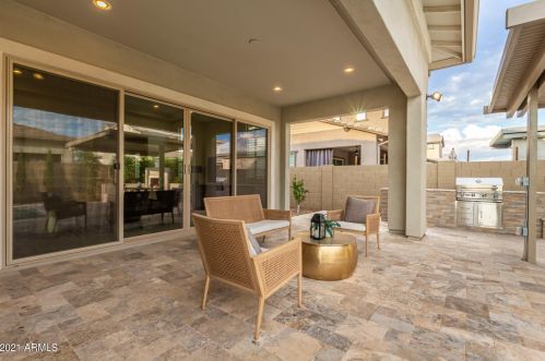 3731 Arabian Dr, Gilbert AZ  85296 exterior