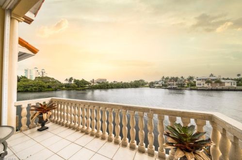 4820 Gulf Shore Blvd, Naples, FL 34103-3470