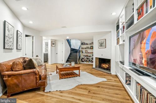 2810 Battery Pl, Washington DC  20016-3439 exterior