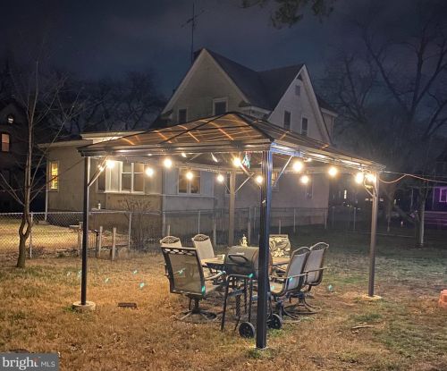 123 Maple Ave, West Deptford NJ  08093-1136 exterior