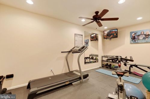 14149 Murphy Ter, Gainesville VA  20155-1725 exterior