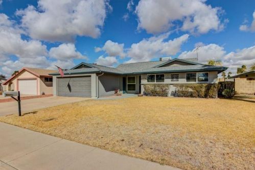 5542 Hatcher Rd, Glendale, AZ 85302-3235