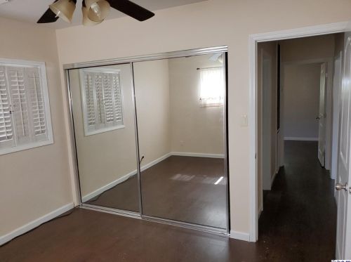 3304 Alabama St, Glendale CA 91214-1213 exterior