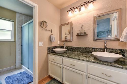 102 Seafarer Ct, Folsom CA  95630-2332 exterior