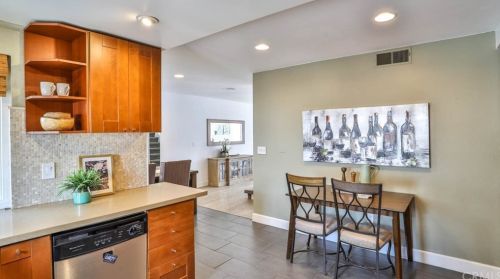 16711 Algonquin St, Huntington Beach CA 92649-3803 exterior