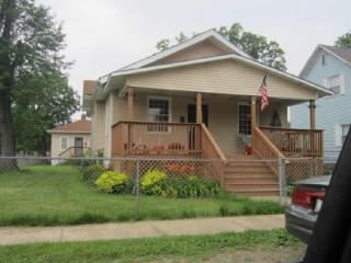 394 Hancock St, Gary, IN 46403-2361