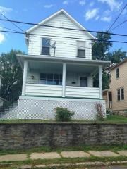 28 Atlantic Ave, Wilkes Barre, PA 18704-1532