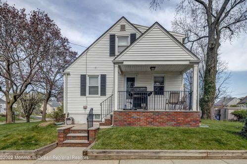 257 Clinton St, Woodbridge, NJ 07095-1734