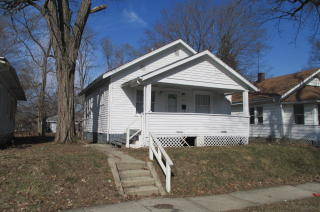 1301 Brookfield St, South Bend IN  46628-3075 exterior