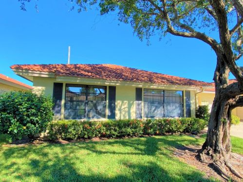 4515 Pandanus Tree Rd, Boynton Beach, FL 33436-3690