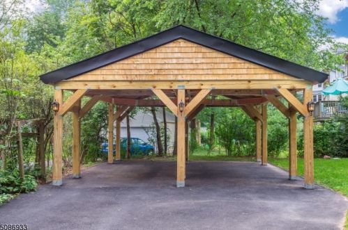 52 Clark St, Glen Ridge NJ  07028-2208 exterior