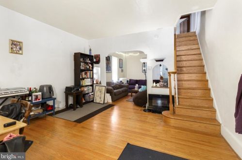 592 Martin St, Philadelphia PA  19128-1619 exterior