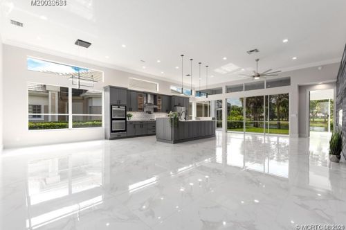 1421 Breton Ln, Fort Pierce, FL 34952-6037