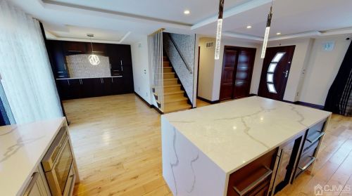 33 Berkshire Rd, Old Bridge NJ  08857-1601 exterior