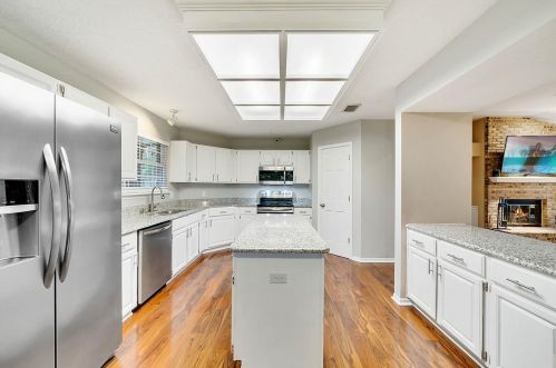 111 Pne Vly Ct, De Bary FL 32713-2302 exterior