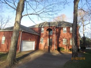 1502 Halifax Dr, Spring Hill TN  37174-9279 exterior