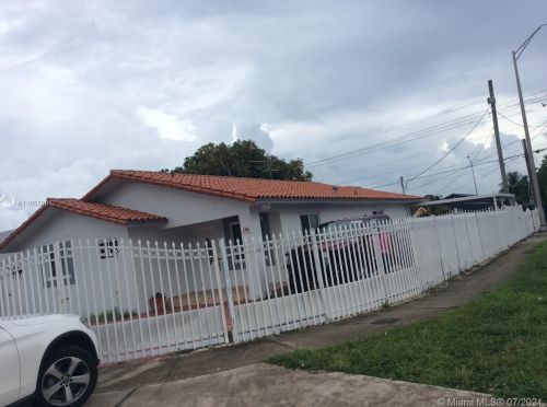 200 14th St, Hialeah, FL 33010-3546